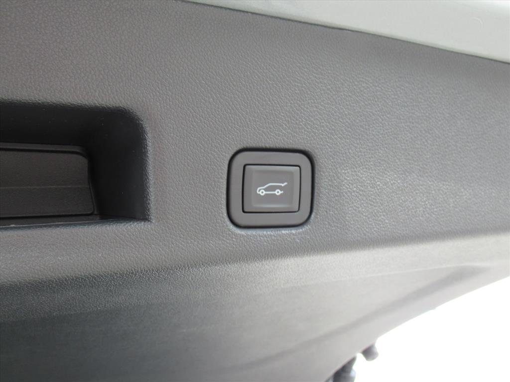 Used 2024 GMC Acadia AT4 w/ LPO, Floor Liner Package image 33