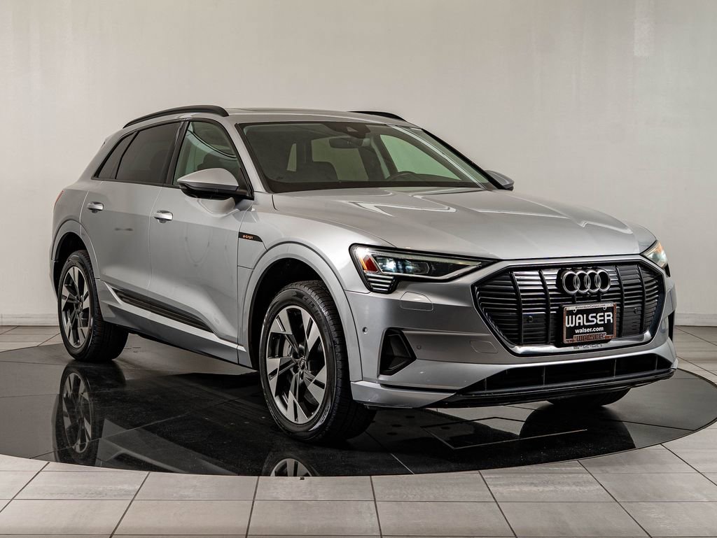 Used 2021 Audi e-tron Premium w/ Convenience Plus Package AWD/4WD image 12