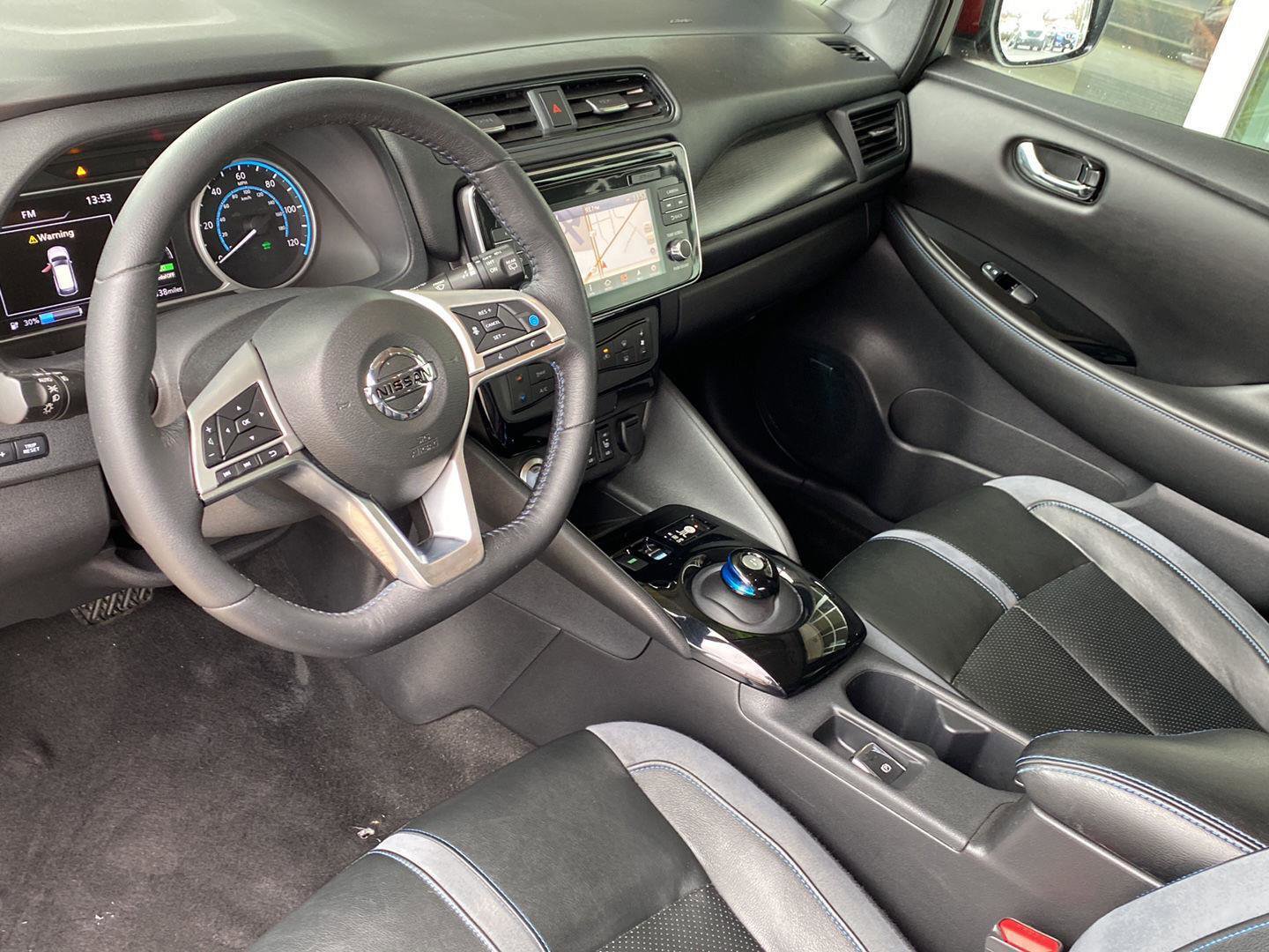 Used 2018 Nissan Leaf SL w/ SL Technology Package image 18