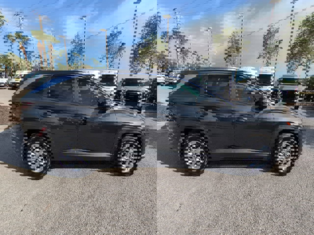 Used 2024 Hyundai Tucson SE image 4