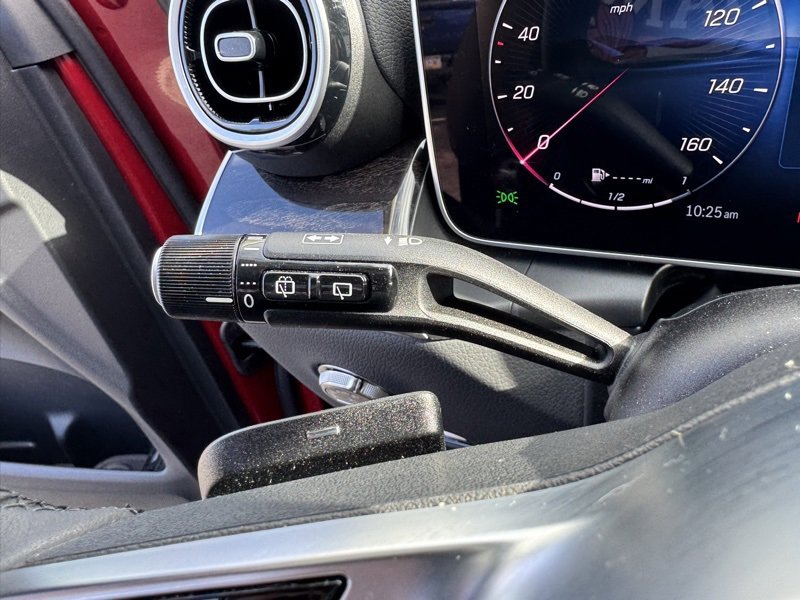 Used 2025 Mercedes-Benz GLC 350e 4MATIC image 28