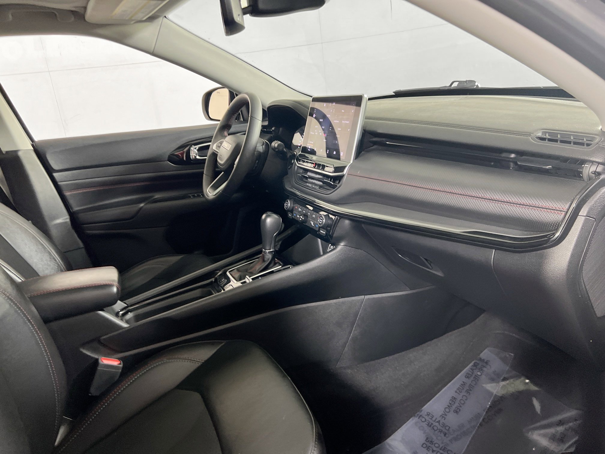 Used 2022 Jeep Compass Trailhawk w/ Sun and Sound Group image 28