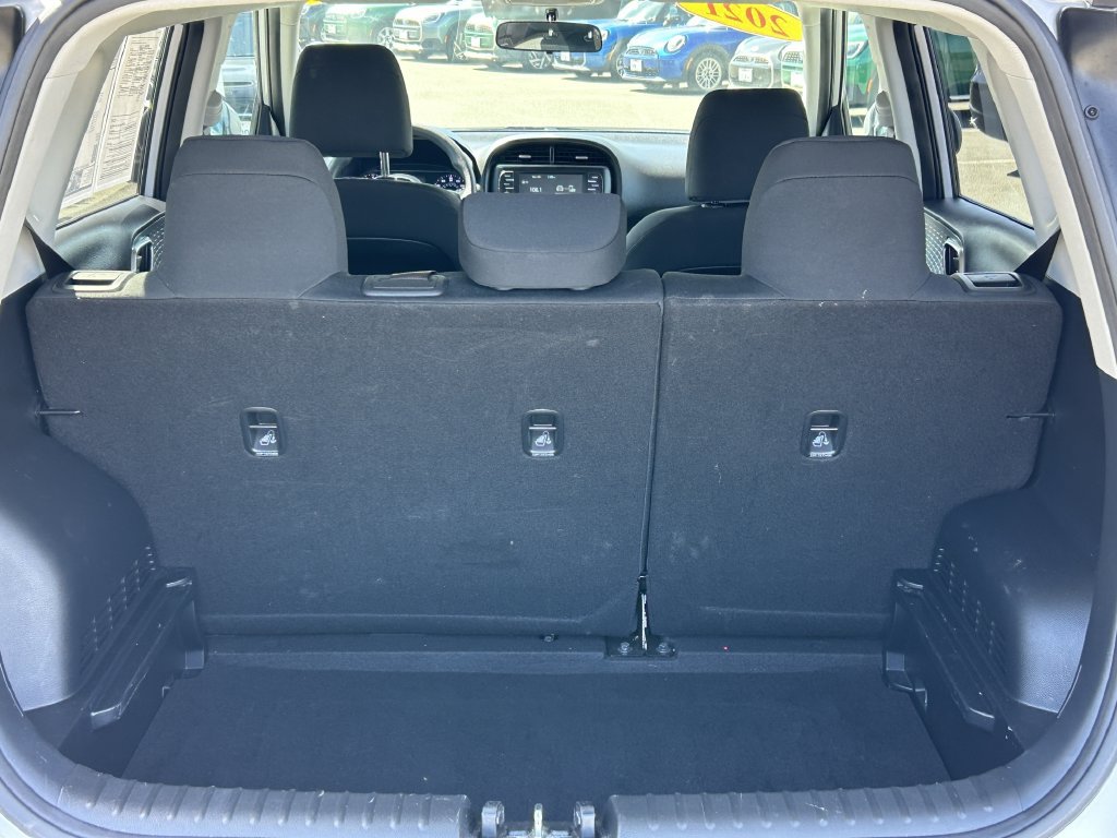 Used 2021 Kia Soul LX FWD image 32