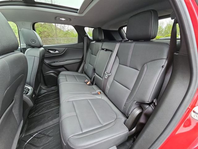 Used 2023 Chevrolet Blazer LT AWD/4WD image 25