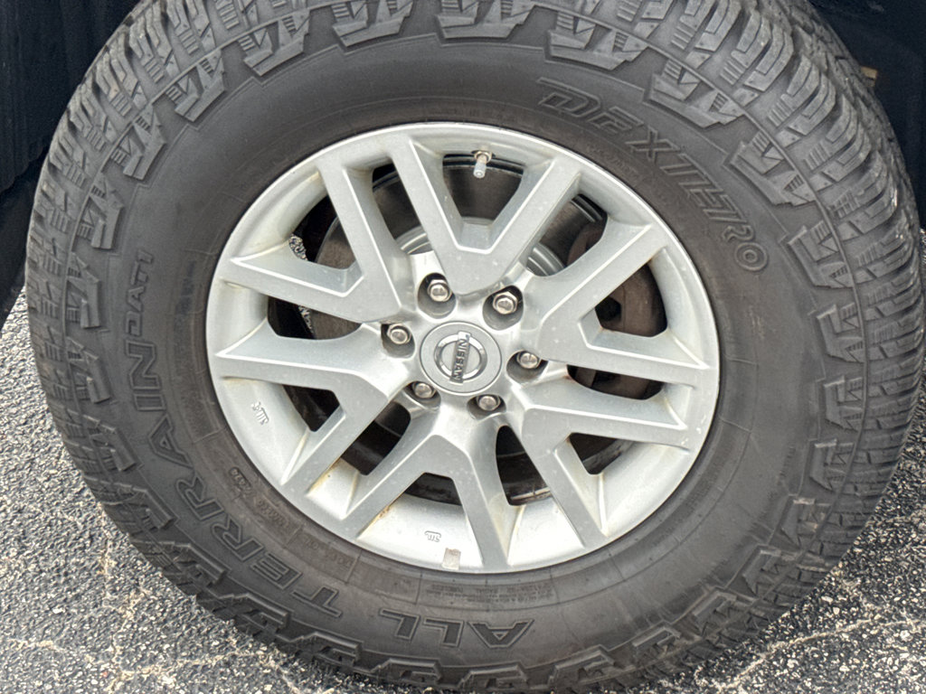 Used 2019 Nissan Frontier SV image 10