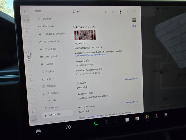 Used 2023 Tesla Model X Plaid image 3