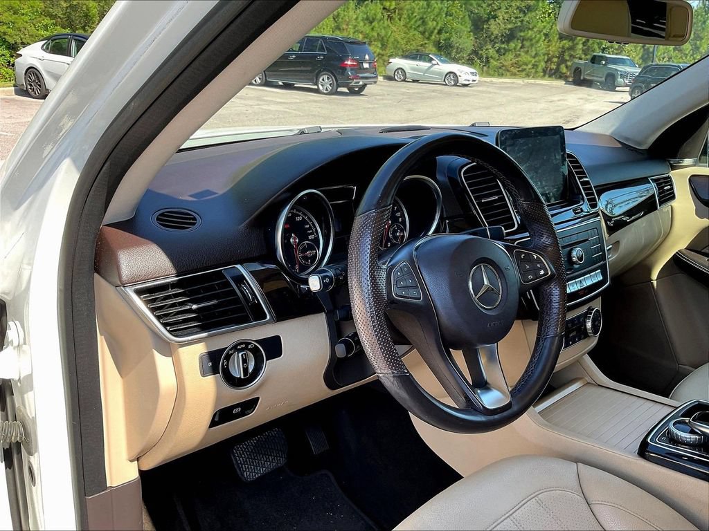 Used 2018 Mercedes-Benz GLE 350 image 4