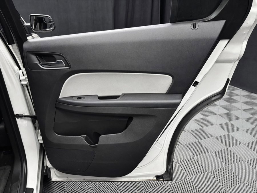 Used 2013 Chevrolet Equinox LT image 24