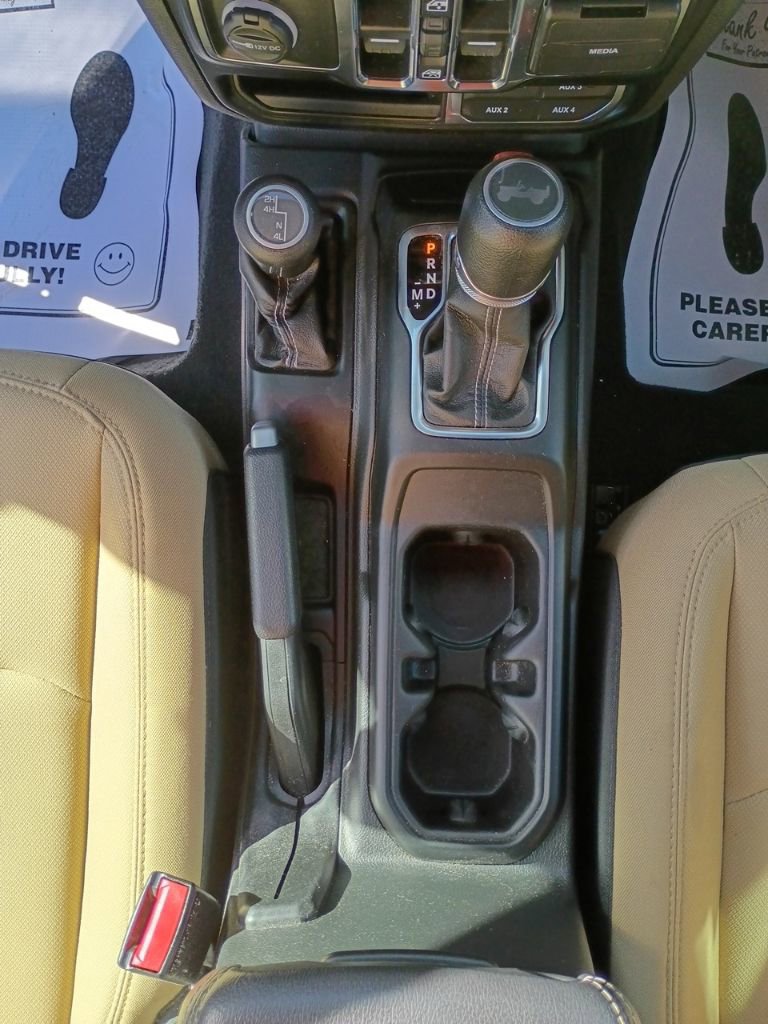 Used 2022 Jeep Wrangler Unlimited Sahara image 27