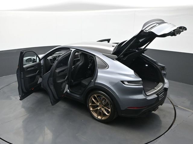 New 2026 Porsche Cayenne Turbo GT image 29