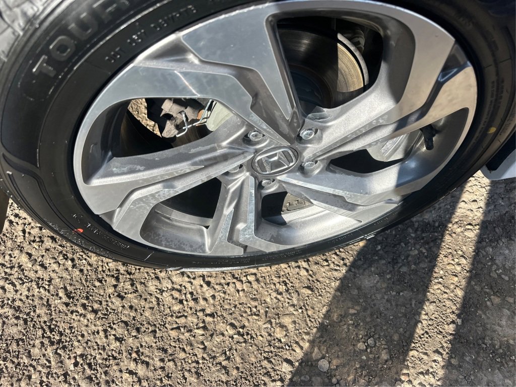 Used 2018 Honda Accord EX image 16