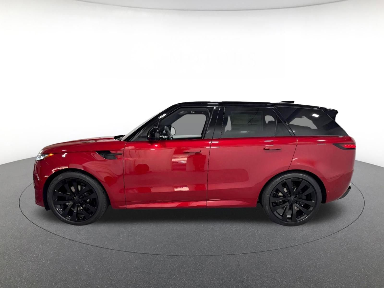 New 2026 Land Rover Range Rover Sport Dynamic SE image 2