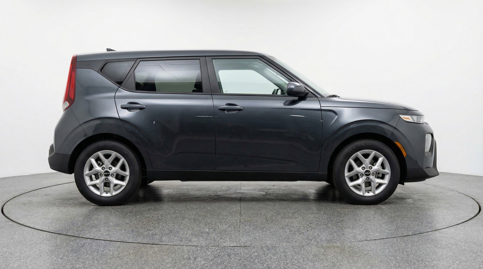 Used 2025 Kia Soul LX w/ LX Technology Package image 11