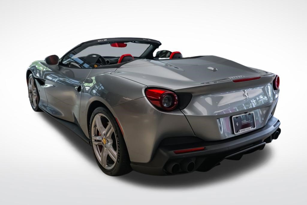 Used 2019 Ferrari Portofino RWD image 3