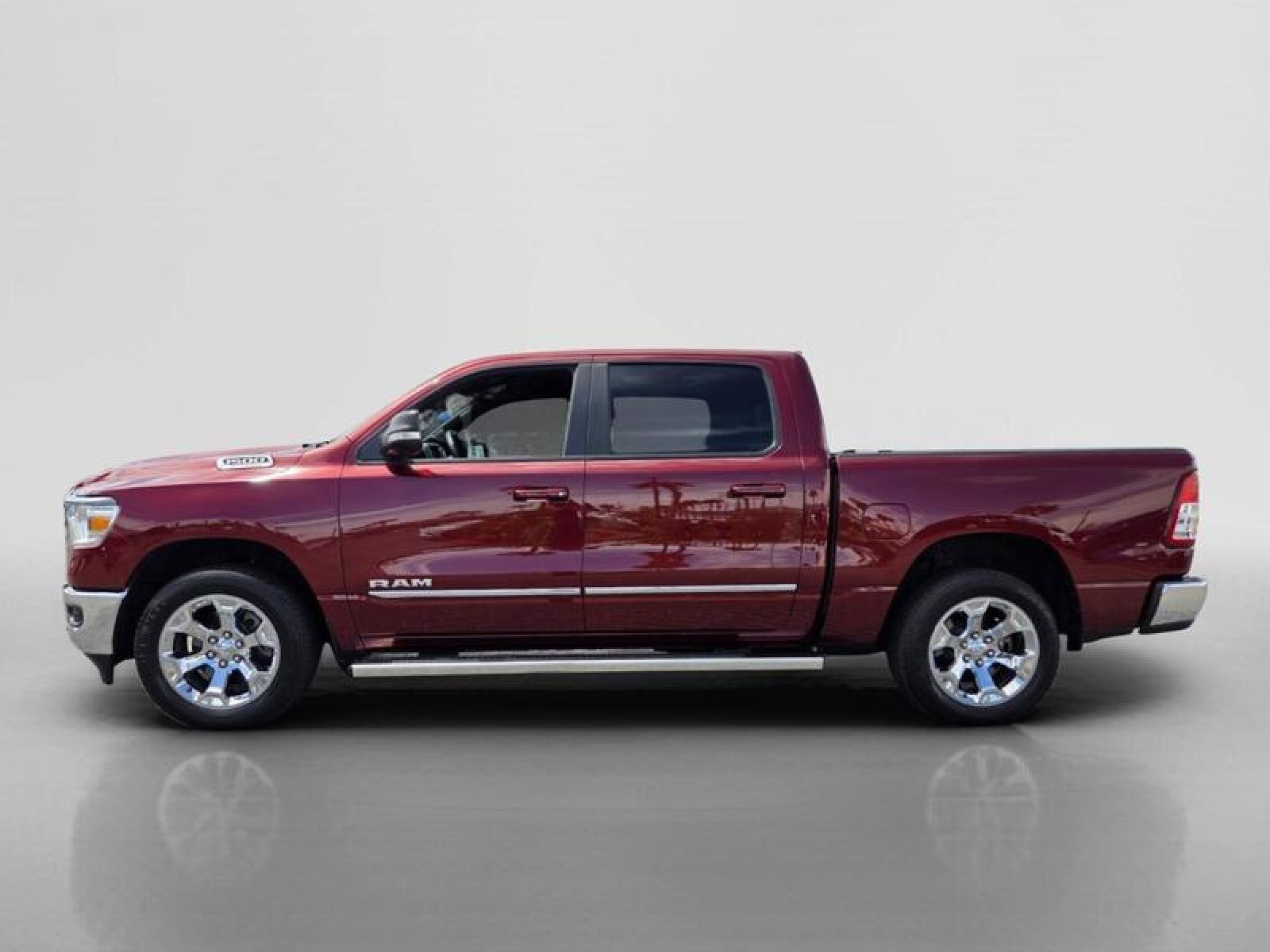 Used 2022 RAM 1500 Big Horn AWD/4WD image 2