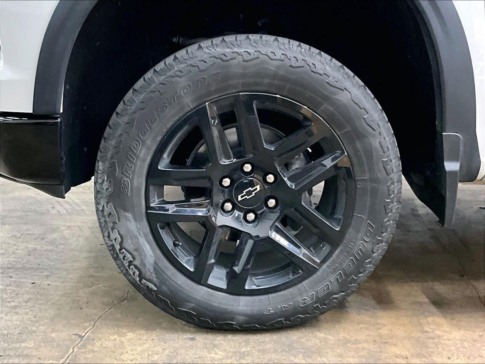 Used 2022 Chevrolet Silverado 1500 LT Trail Boss w/ Convenience Package II AWD/4WD image 12