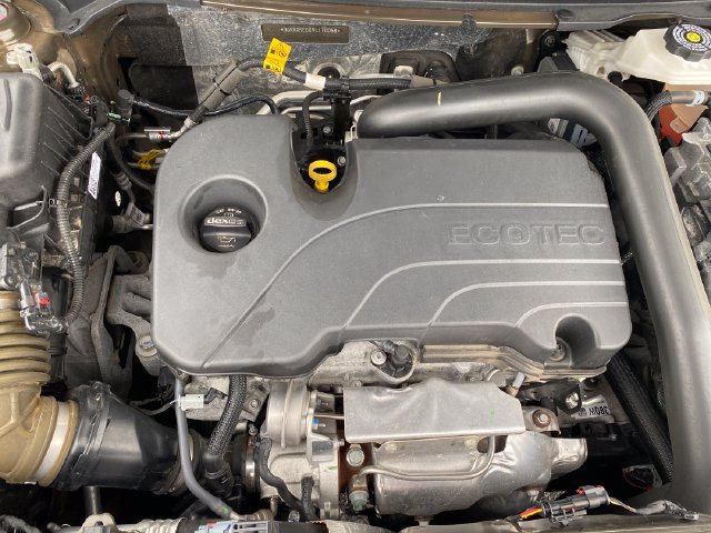 Certified 2024 Chevrolet Equinox LT w/ LPO, Floor Liner Package FWD image 21