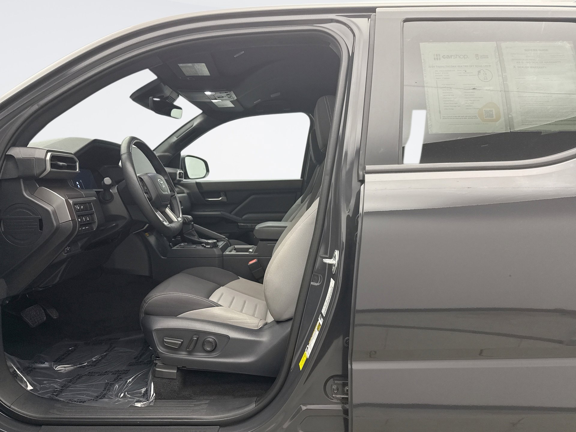 Used 2024 Toyota Tacoma TRD Off-Road image 11