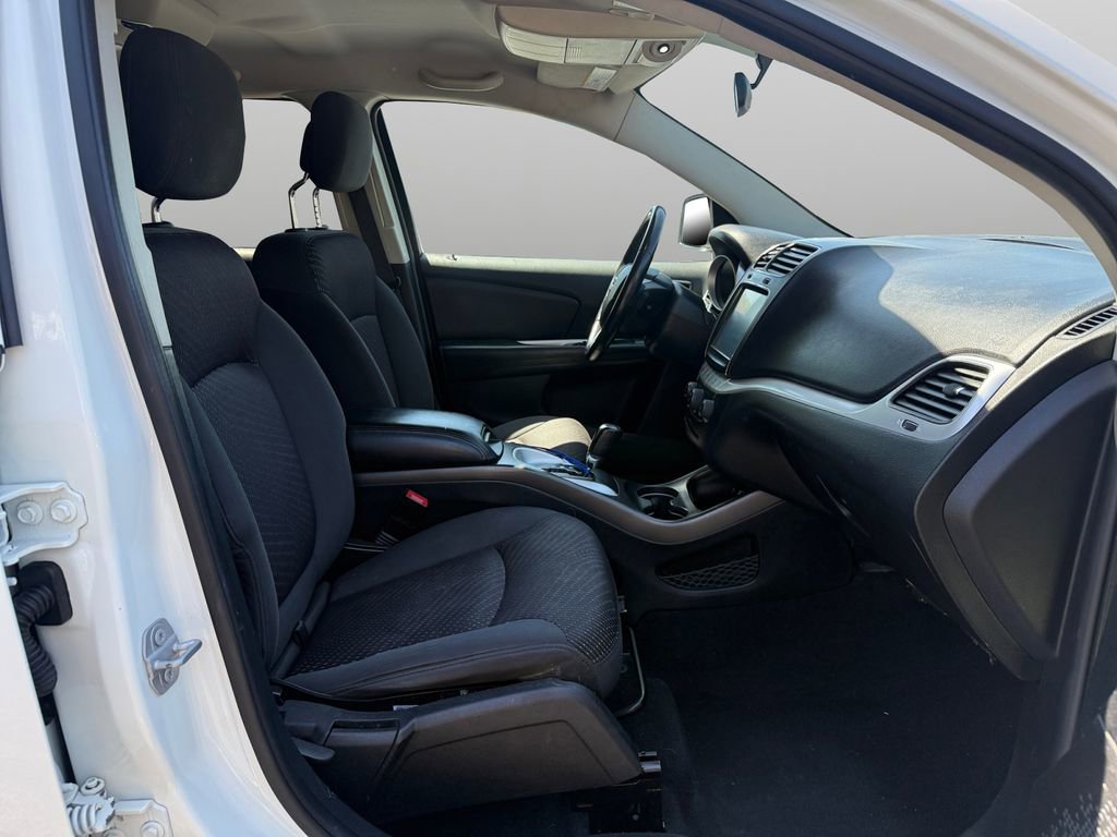 Used 2017 Dodge Journey SXT w/ Safe & Sound Group FWD image 21