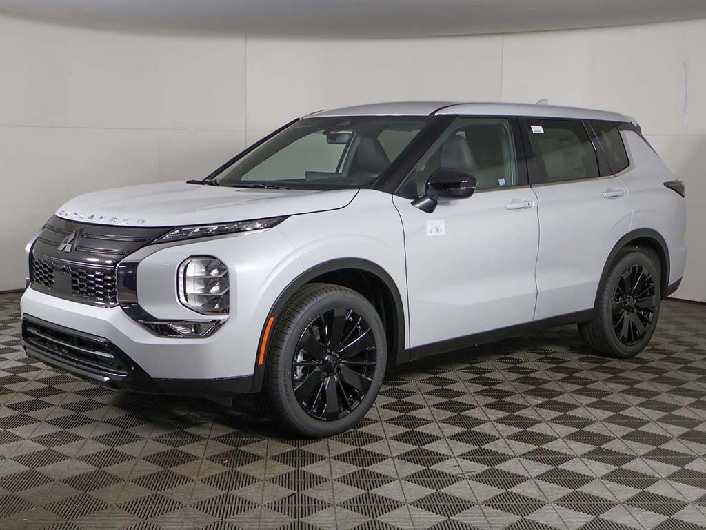 New 2026 Mitsubishi Outlander LE FWD image 8