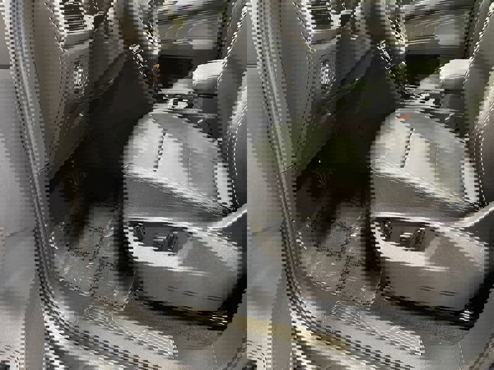 Used 2023 Volkswagen Atlas SE image 13