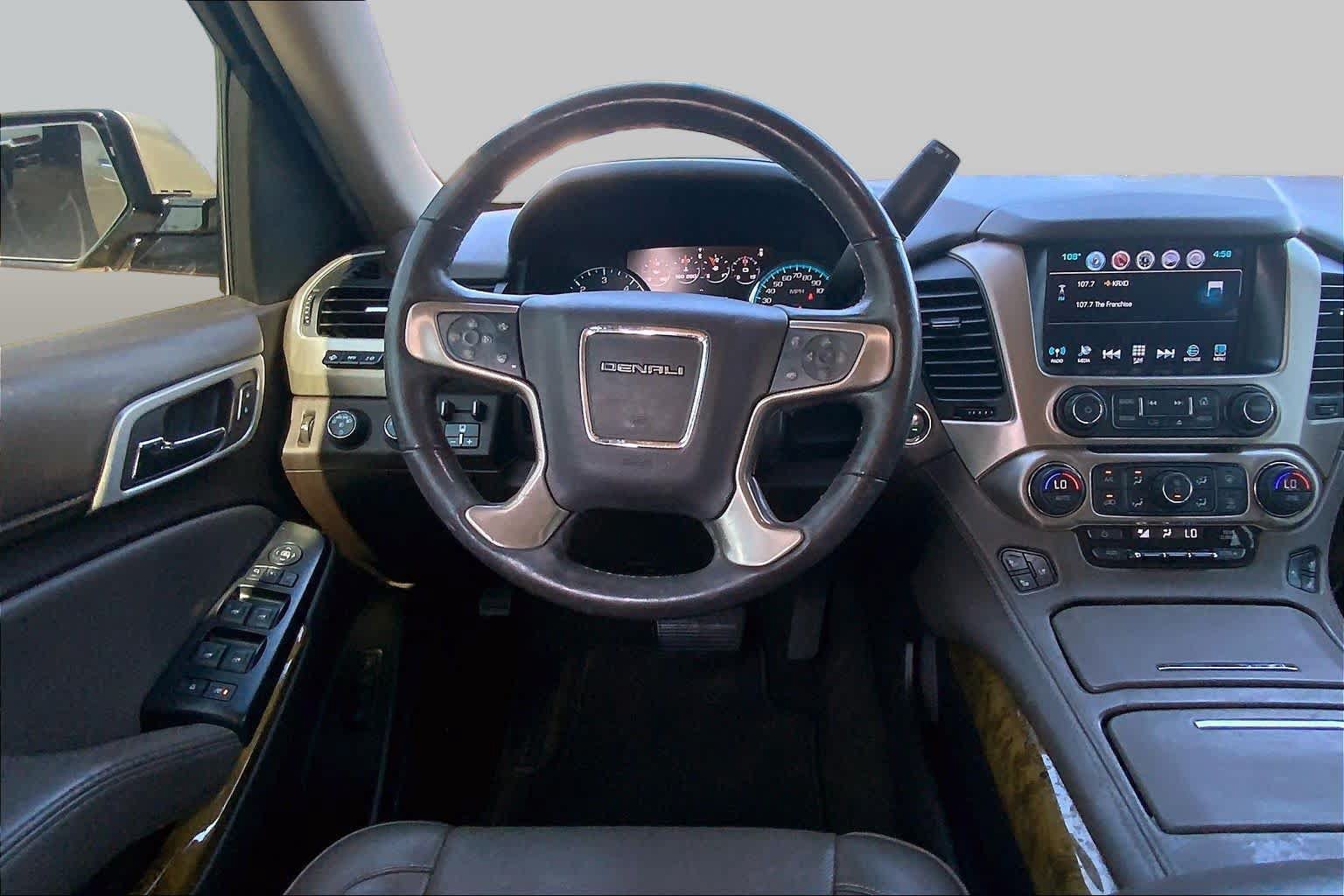 Used 2017 GMC Yukon XL Denali w/ Open Road Package AWD/4WD image 6