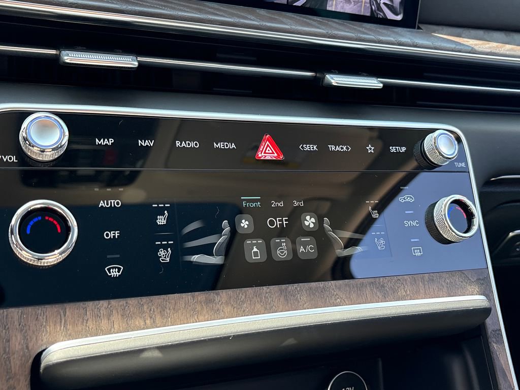 New 2026 Genesis GV80 2.5T Prestige image 18