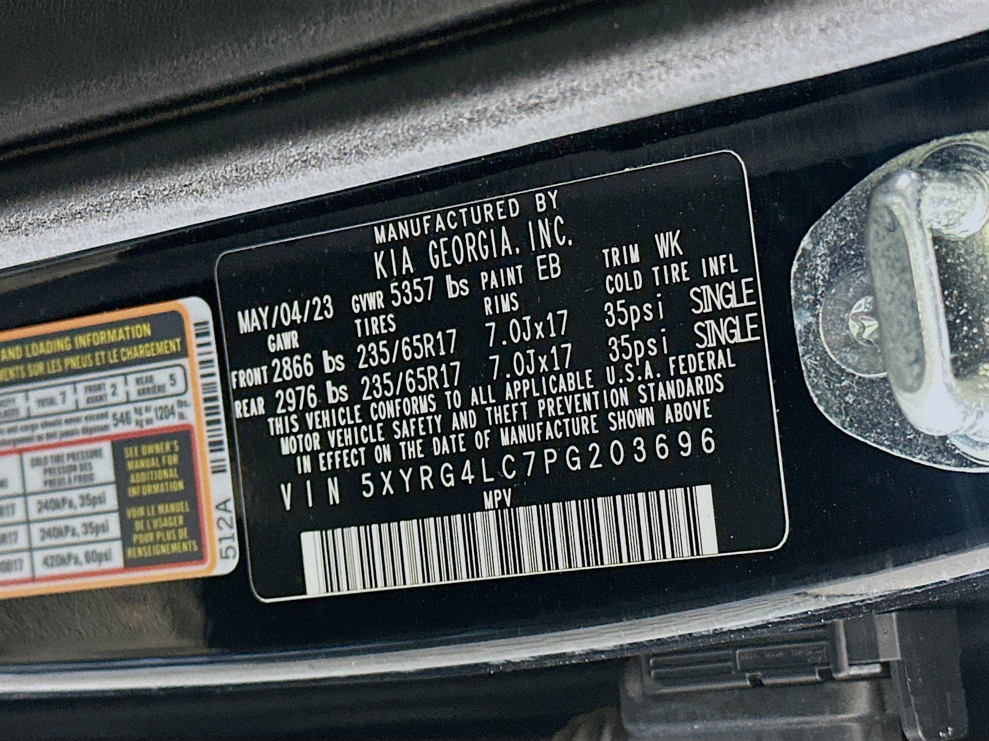 Used 2023 Kia Sorento LX image 12