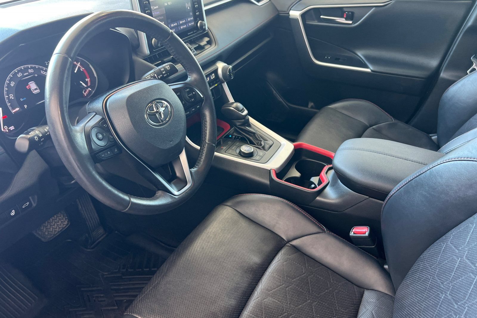 Certified 2020 Toyota RAV4 TRD Off-Road w/ TRD Off-Road Weather Package AWD/4WD image 7