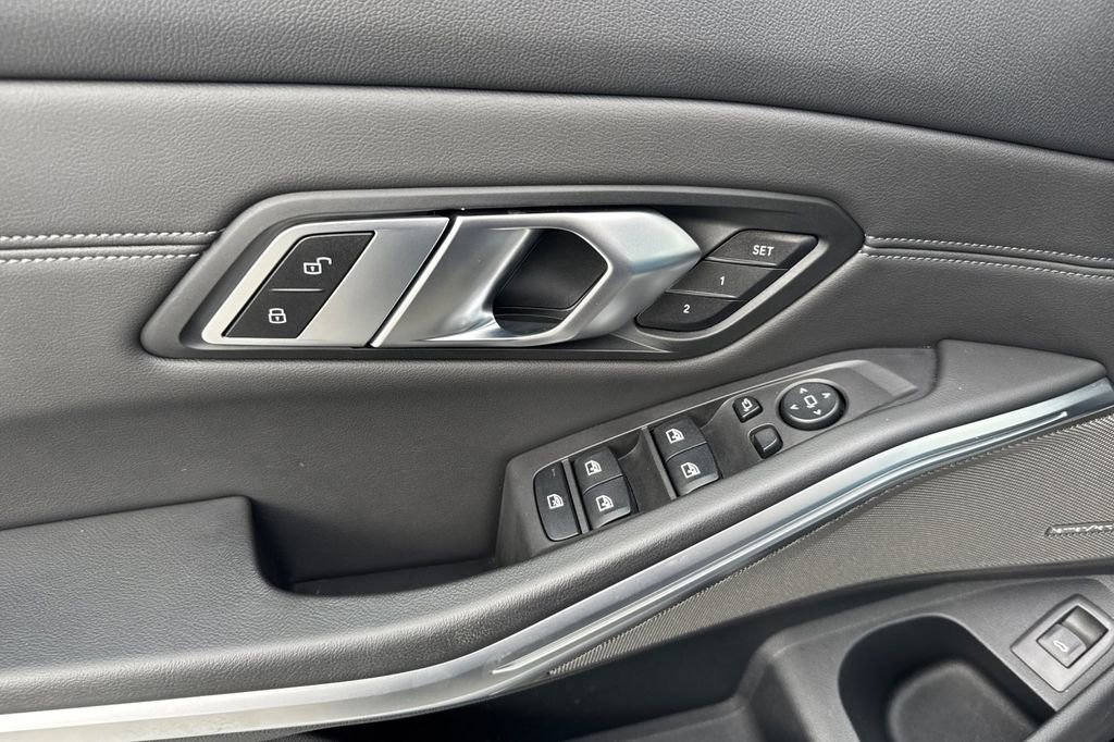 Used 2023 BMW M3 Competition image 10