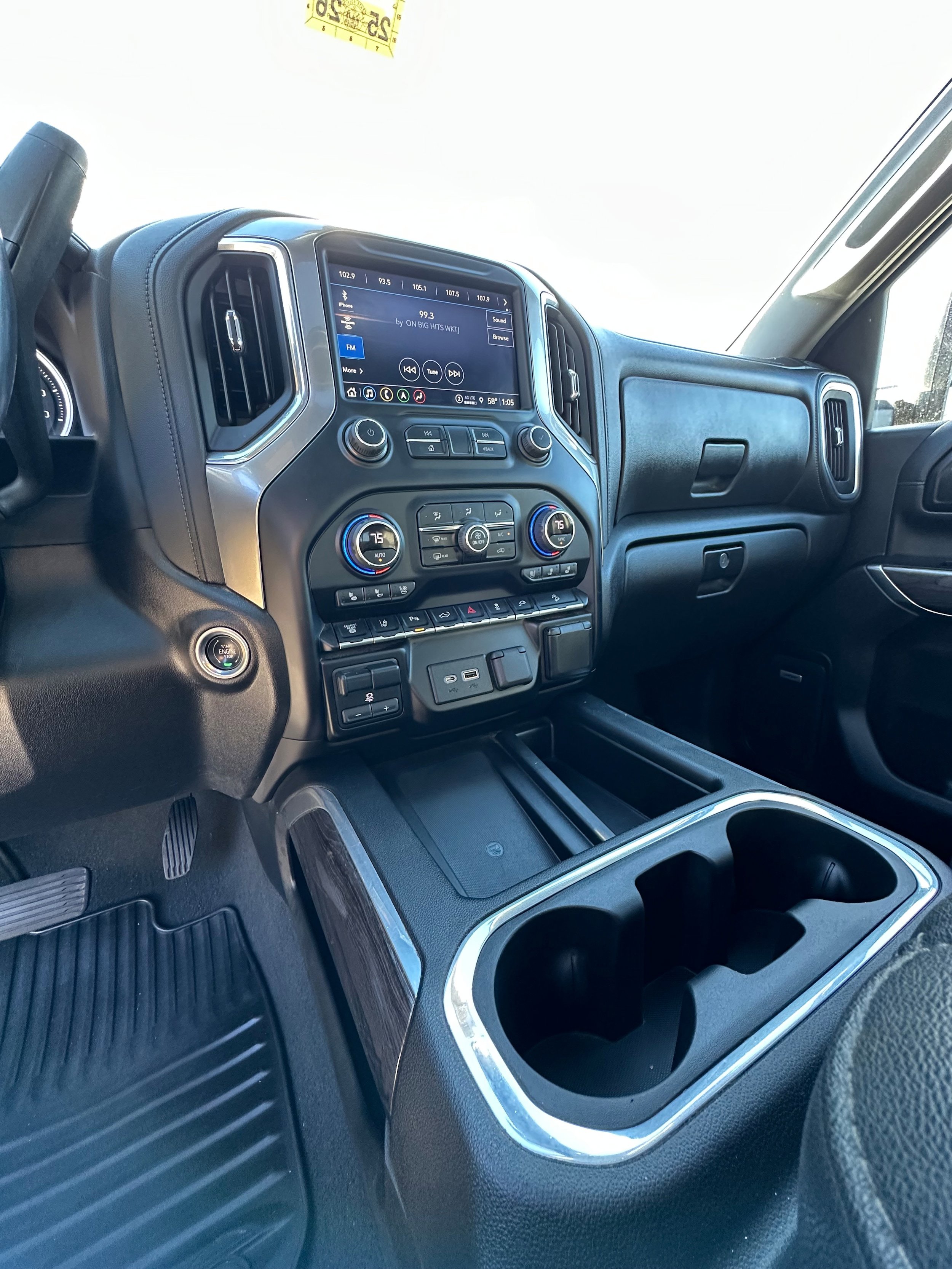Used 2022 Chevrolet Silverado 3500 LTZ w/ LTZ Plus Package AWD/4WD image 16