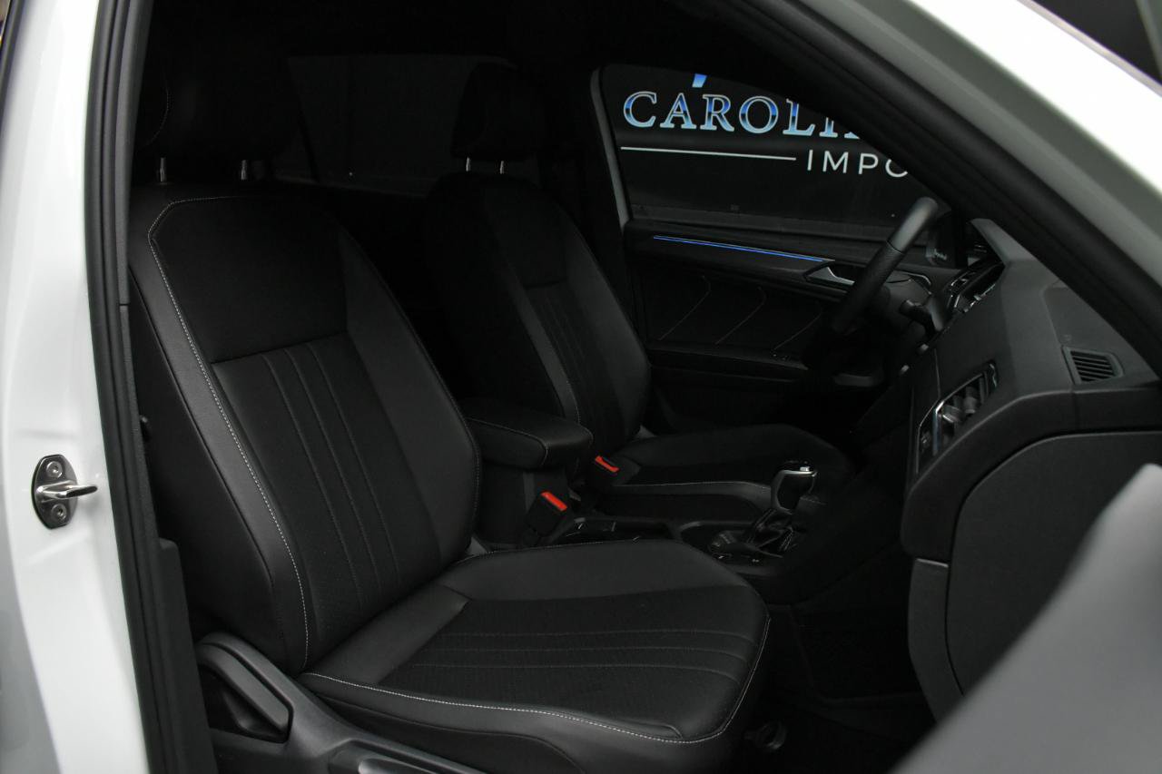 Used 2023 Volkswagen Tiguan SE R-Line FWD image 44