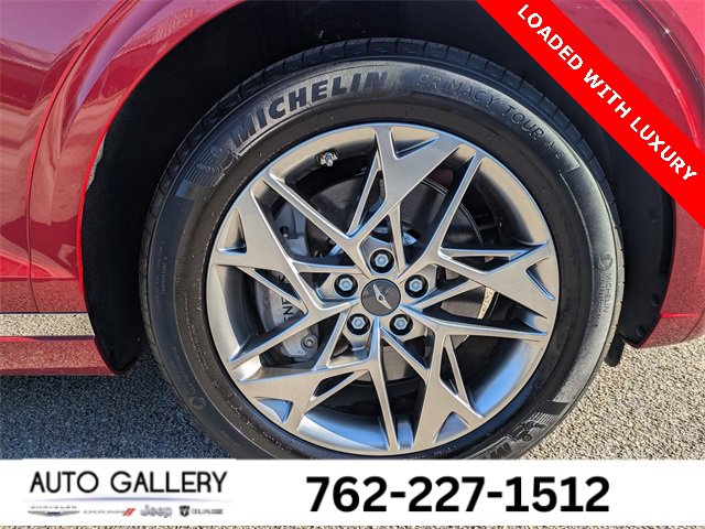 Used 2025 Genesis GV70 2.5T image 11