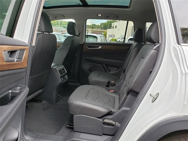 New 2026 Volkswagen Atlas SE image 8