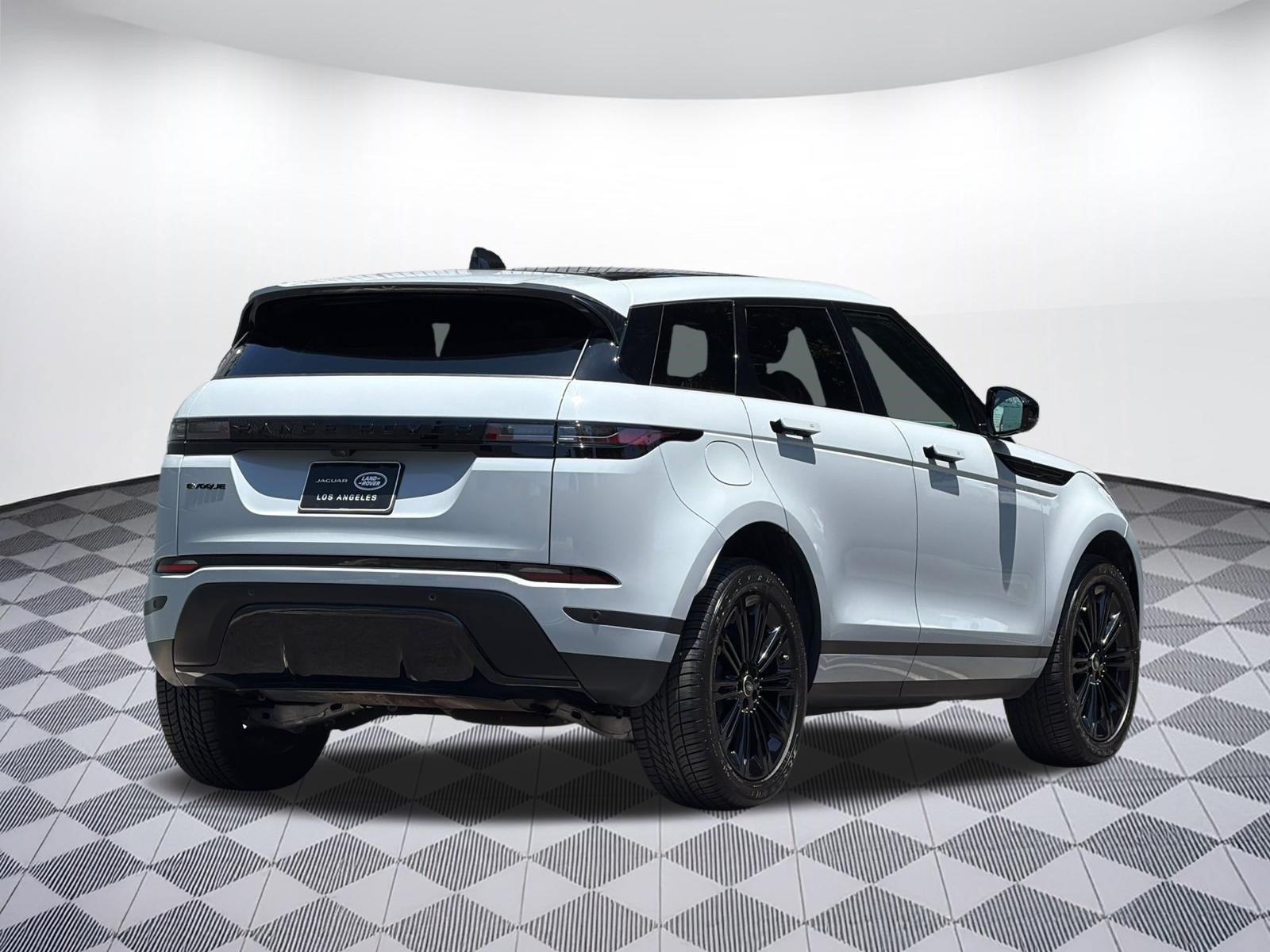 Used 2024 Land Rover Range Rover Evoque S AWD/4WD image 9