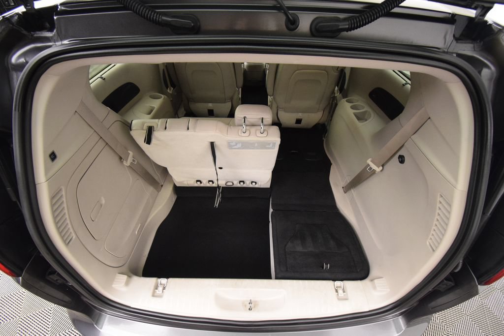 Used 2020 Chrysler Pacifica Limited FWD image 32