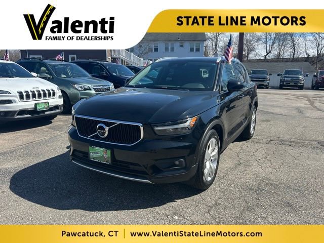 Used 2019 Volvo XC40 T5 Momentum