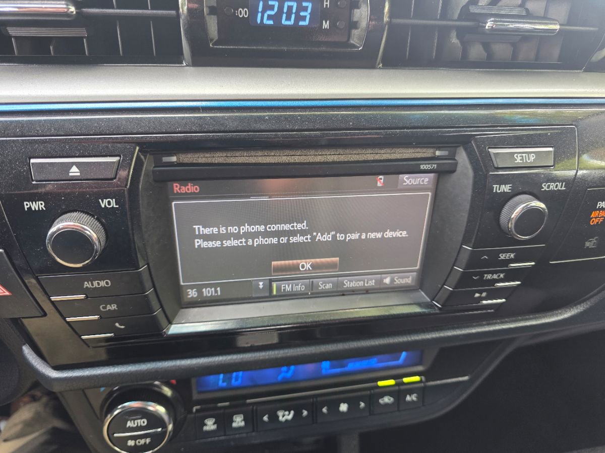 Used 2016 Toyota Corolla S FWD image 33