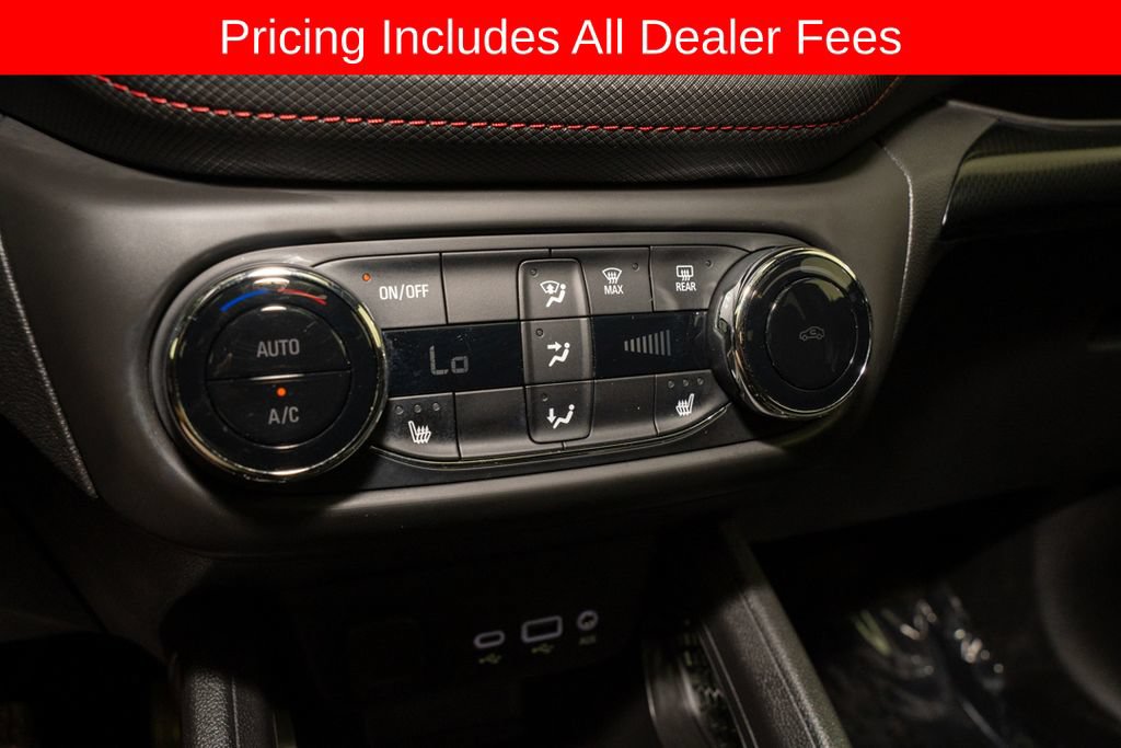Used 2023 Chevrolet TrailBlazer RS w/ Sun and Liftgate Package FWD image 17
