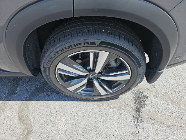 Certified 2023 Nissan Rogue Platinum w/ Platinum Premium Package AWD/4WD image 11
