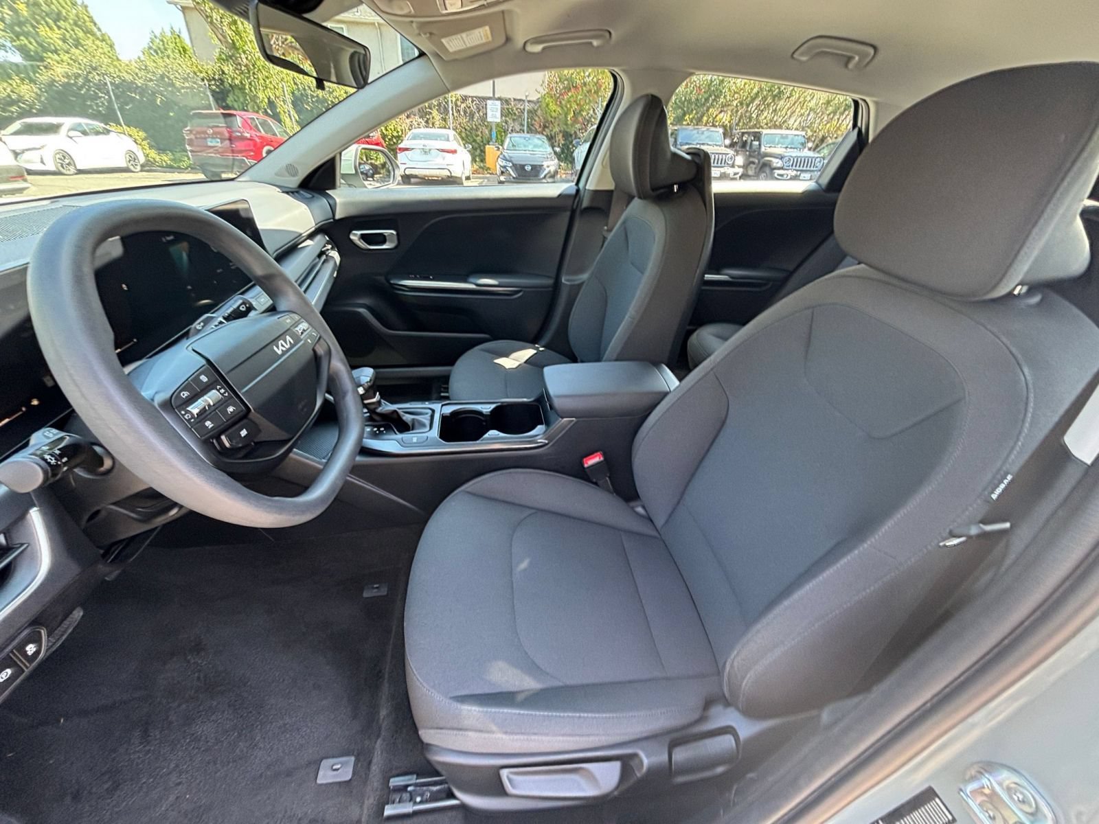 Used 2026 Kia K4 FWD image 25