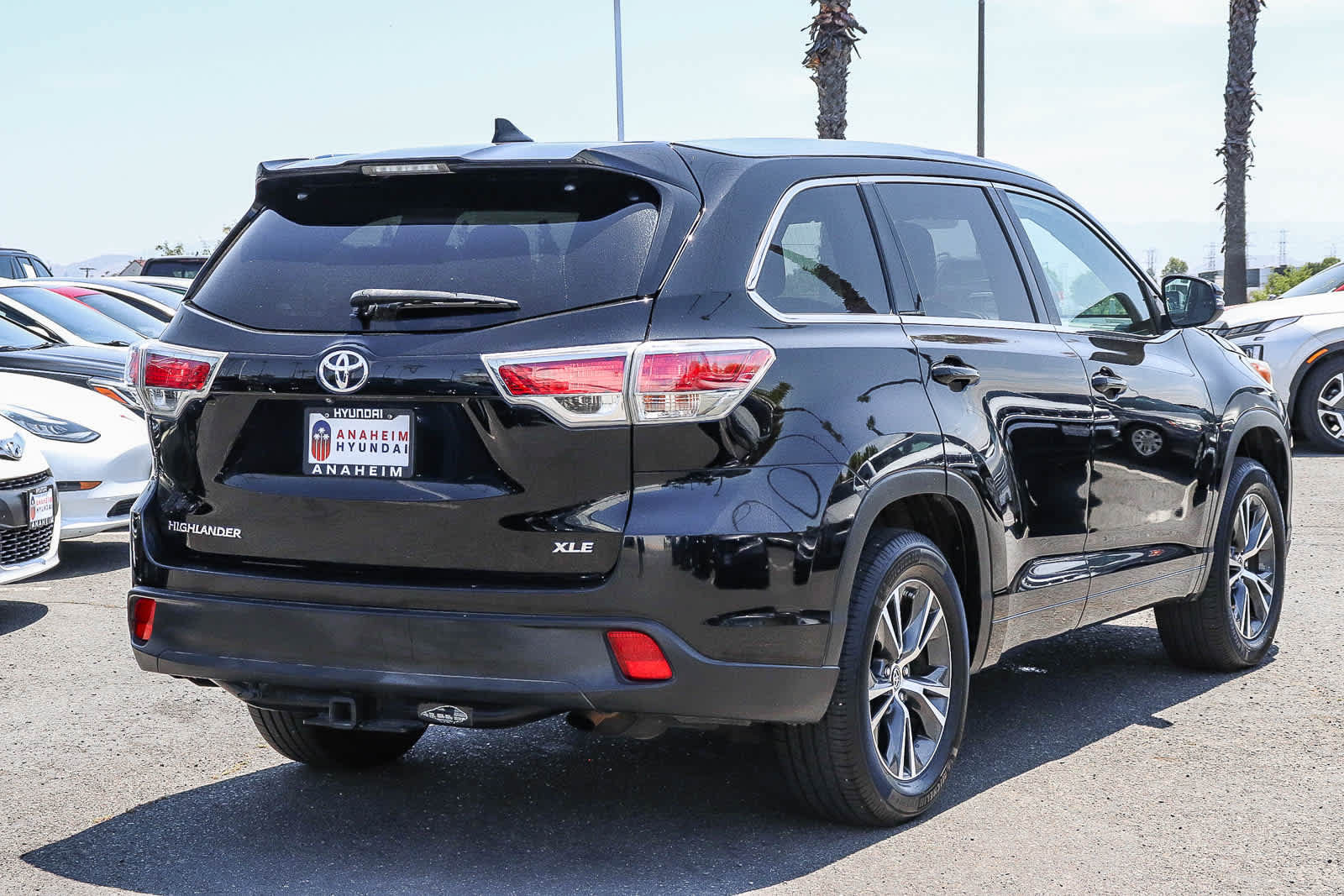 Used 2016 Toyota Highlander XLE FWD image 5