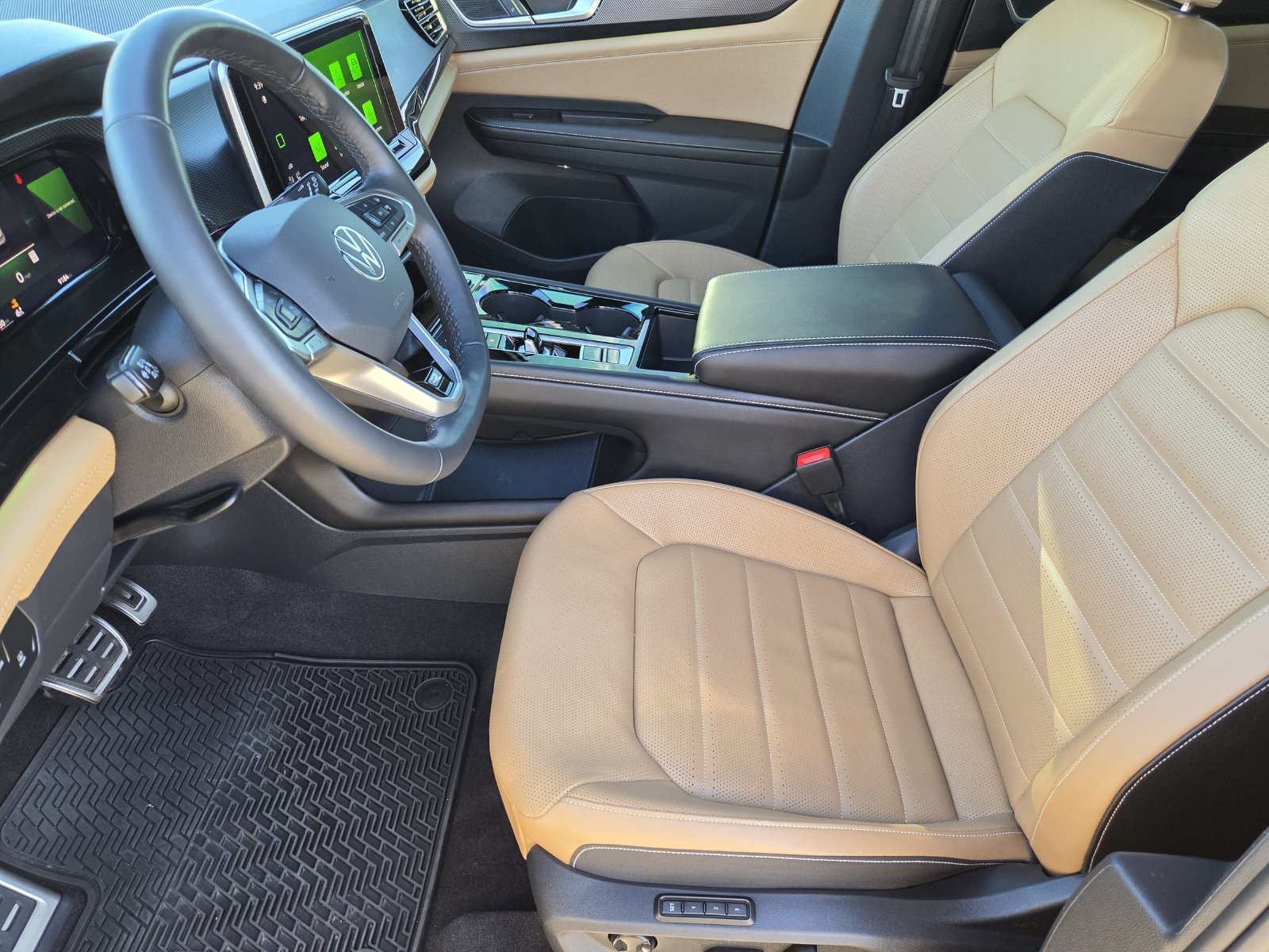 Used 2026 Volkswagen Atlas Cross Sport SEL R-Line w/ MDO Package AWD/4WD image 13