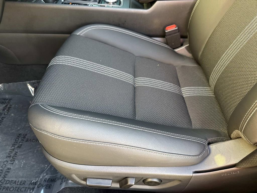 Certified 2025 MAZDA CX-50 AWD 2.5 S w/ Premium Package image 31