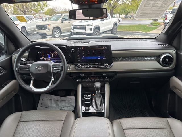Used 2023 Chevrolet Colorado ZR2 w/ ZR2 Convenience Package III image 13