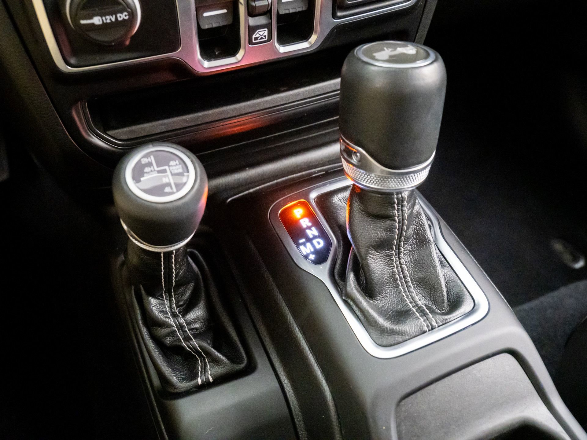 Used 2023 Jeep Wrangler Unlimited Sahara w/ Cold Weather Group image 28