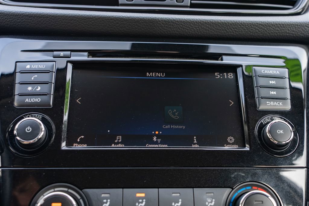 Used 2020 Nissan Rogue S AWD/4WD image 16