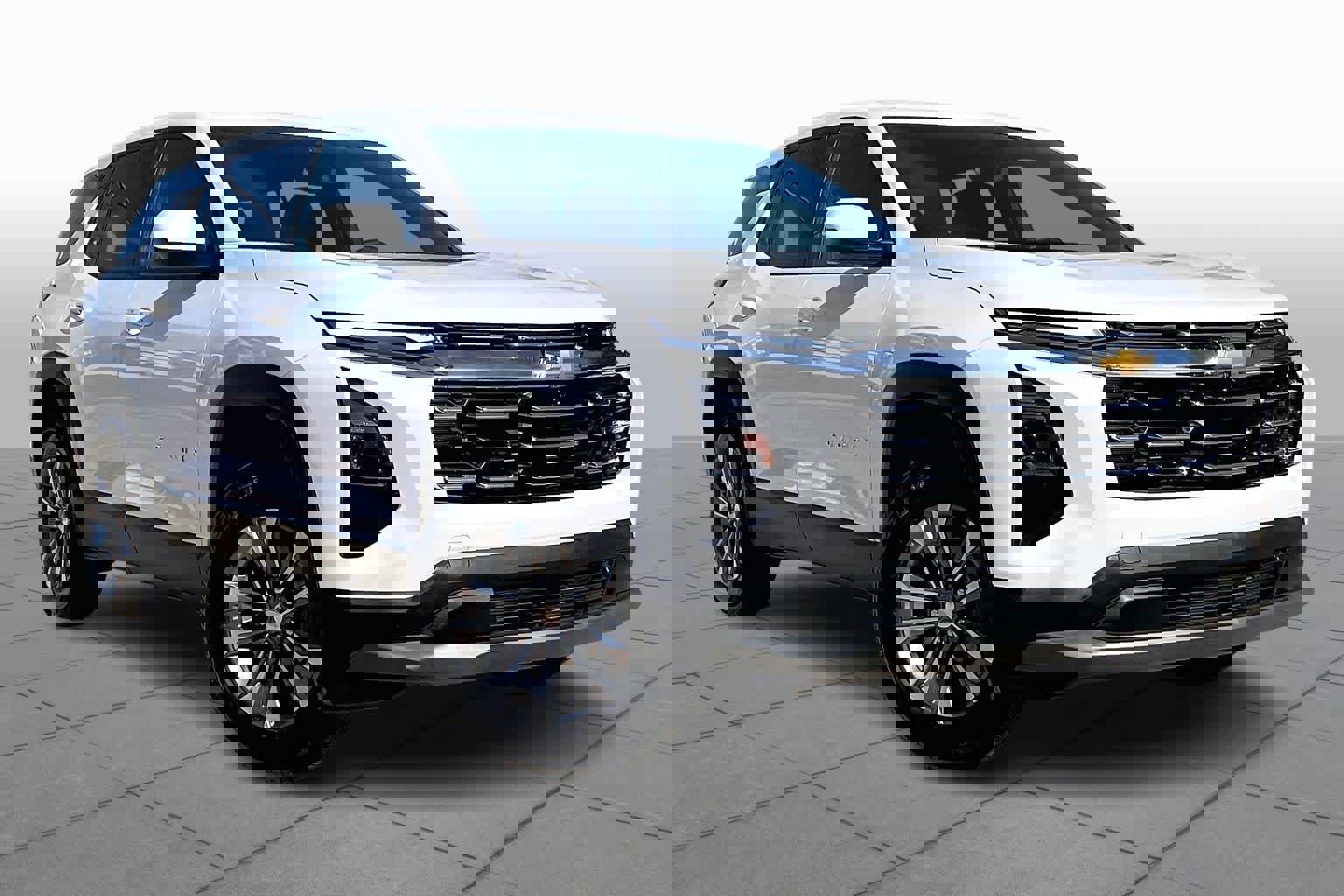 Used 2025 Chevrolet Equinox LT image 2