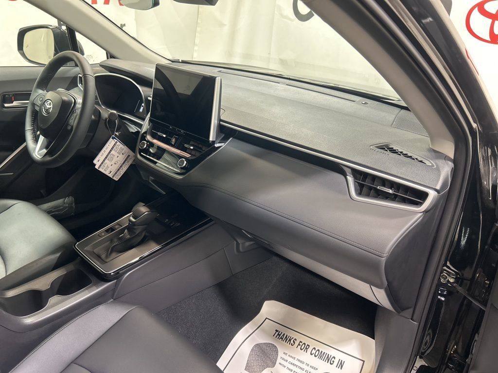Used 2026 Toyota Corolla Cross XLE w/ Convenience Package image 11