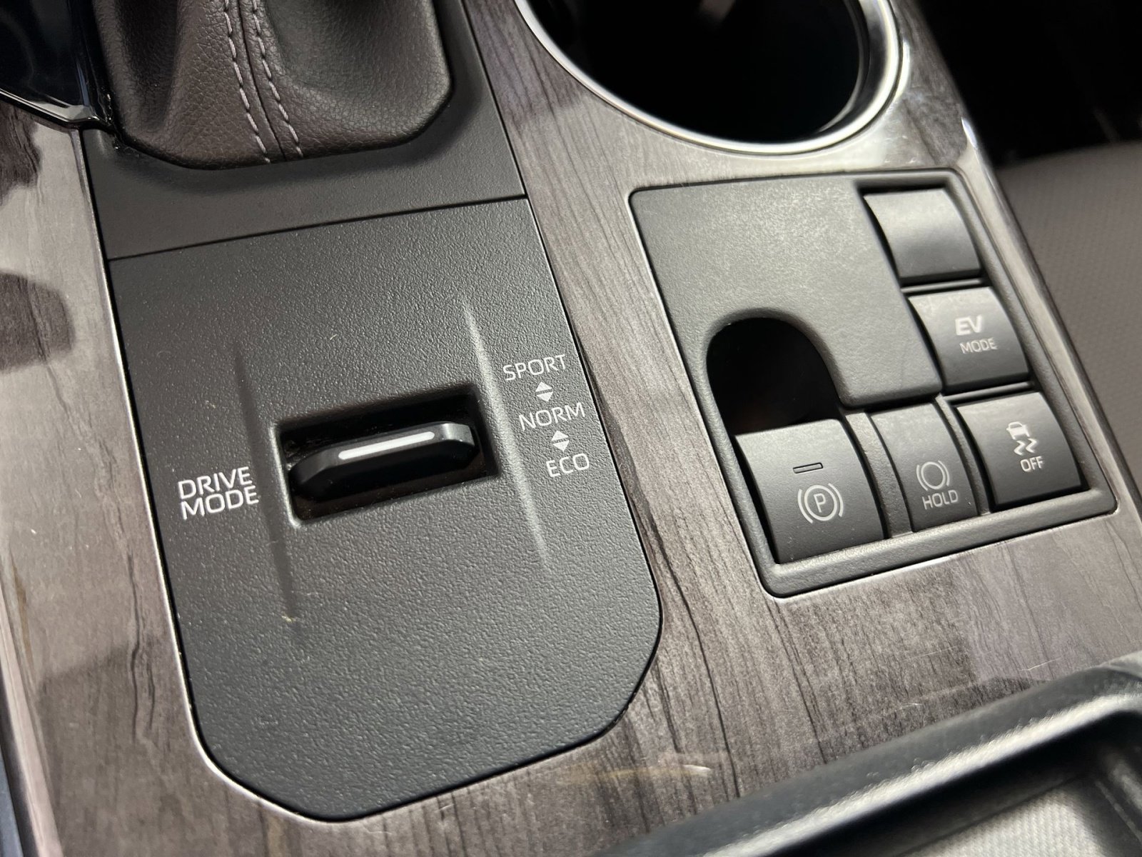 Used 2023 Toyota Highlander Platinum image 34